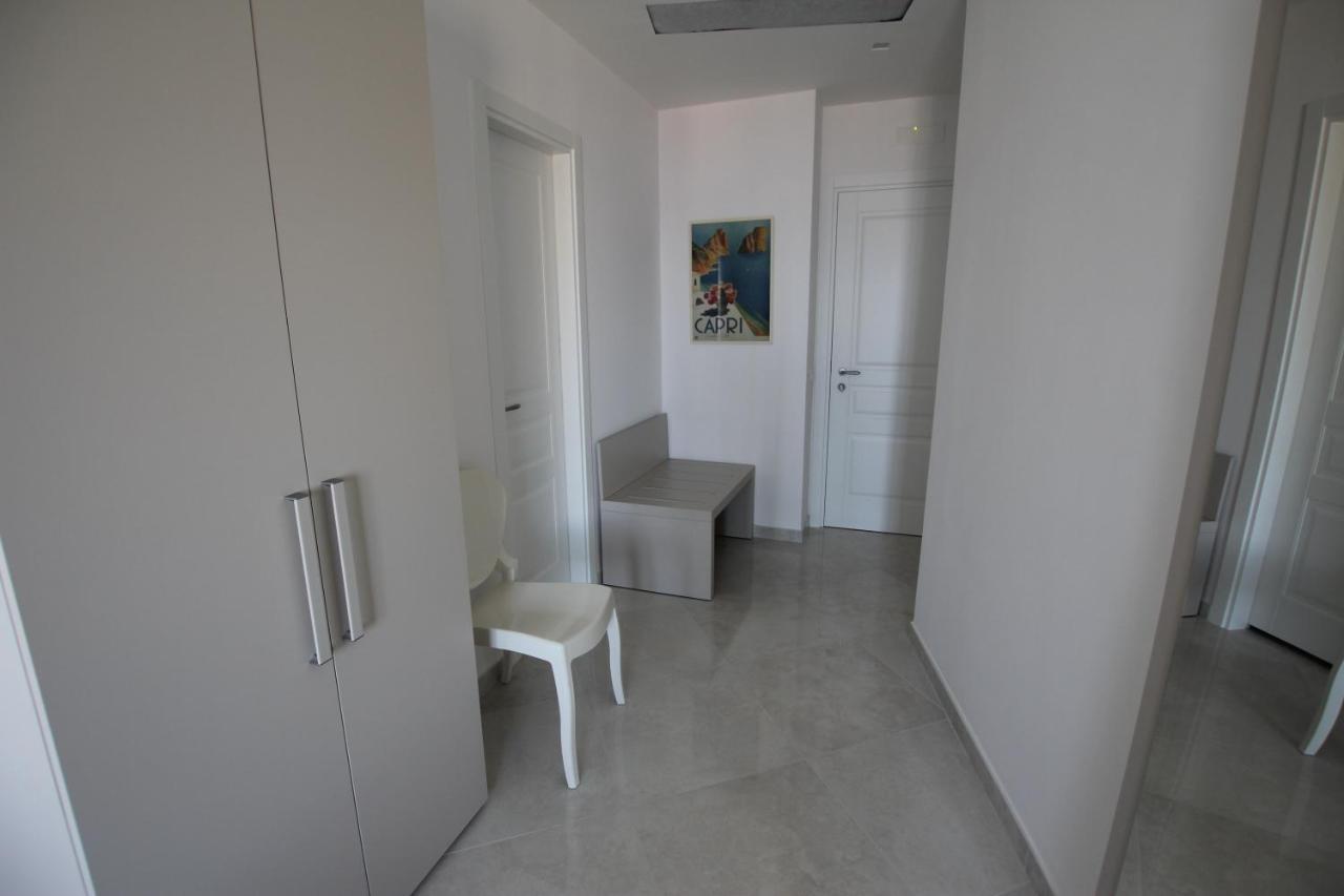 Hotel Lucia Castellammare di Stabia Exterior photo